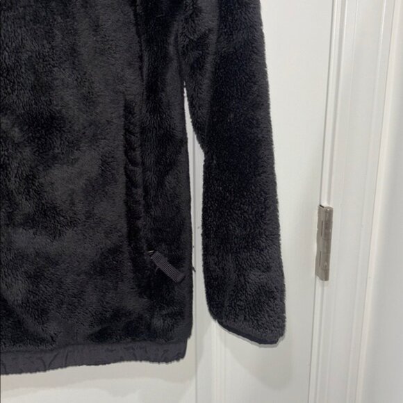 The North Face Black Sherpa Jacket girls size XLarge - Picture 3 of 6